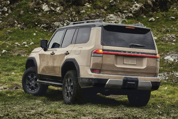 Обзор Lexus GX 550 (J250): премиальный внедорожник с off-road потенциалом фото 3