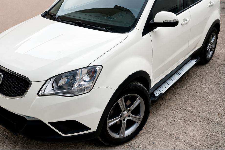 SsangYong Korando 2010-2019 гг. Боковые пороги Allmond Grey (2 шт., алюминий) Image