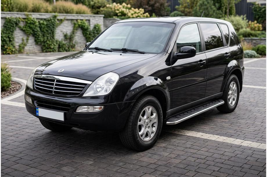SsangYong Rexton I 2001-2017 гг. Боковые Подножки Maydos V1 (2 шт., Алюминий и Нержавейка) Image
