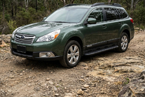 Subaru Outback 2009-2014 гг. Боковые пороги Bosphorus Black (2 шт., алюминий) фото 1