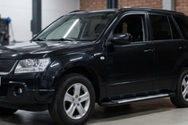 Suzuki Grand Vitara 2005-2017 гг. Боковые Подножки Sunrise (2 шт., Алюминий) фото 1