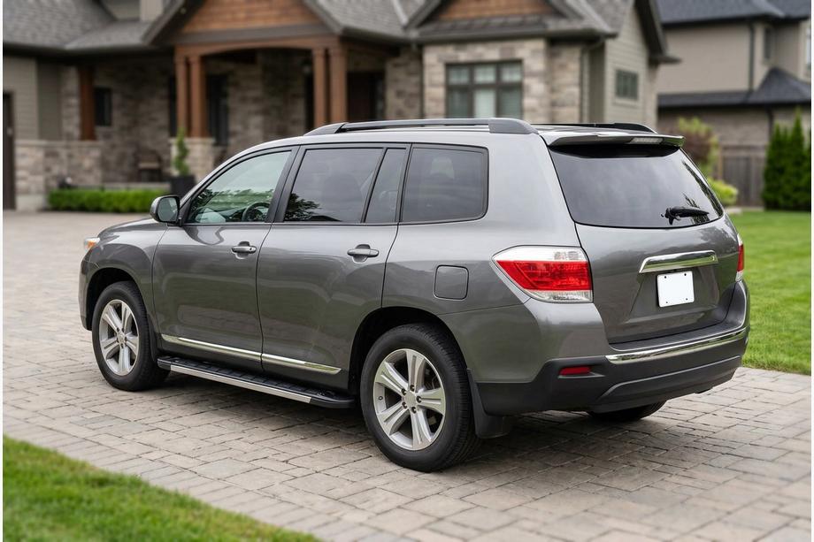 Toyota Highlander 2008-2013 гг. Боковые пороги RedLine V1 (2 шт., алюминий) Image