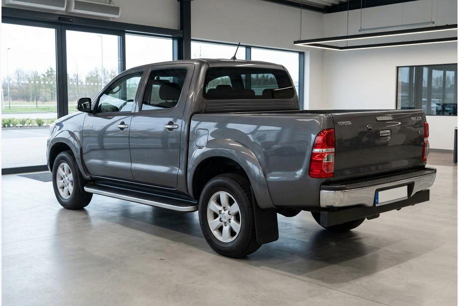 Toyota Hilux 2006-2015 гг. Боковые Подножки Tayga Grey (2 шт., Алюминий) Image