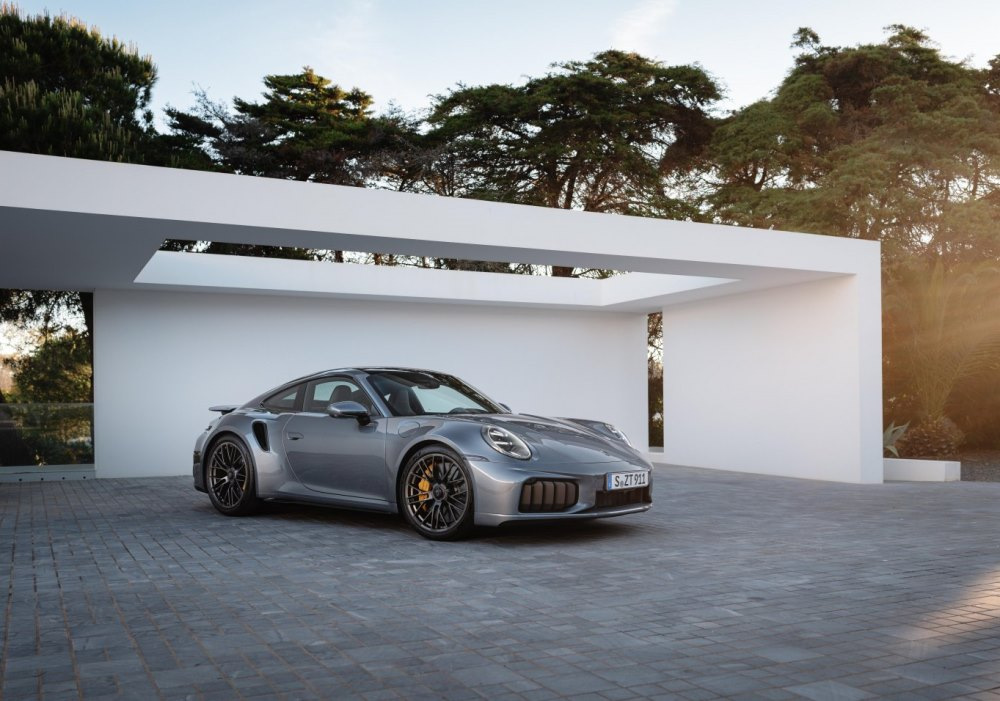 Обзор Porsche 911 Turbo S T-Hybrid: Самый мощный серийный 911