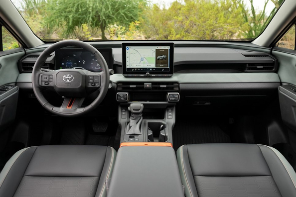 Обзор Toyota RAV4 Woodland: приключенческий кроссовер с гибридным приводом фото 5