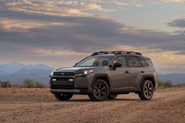 Обзор Toyota RAV4 Woodland: приключенческий кроссовер с гибридным приводом фото 1
