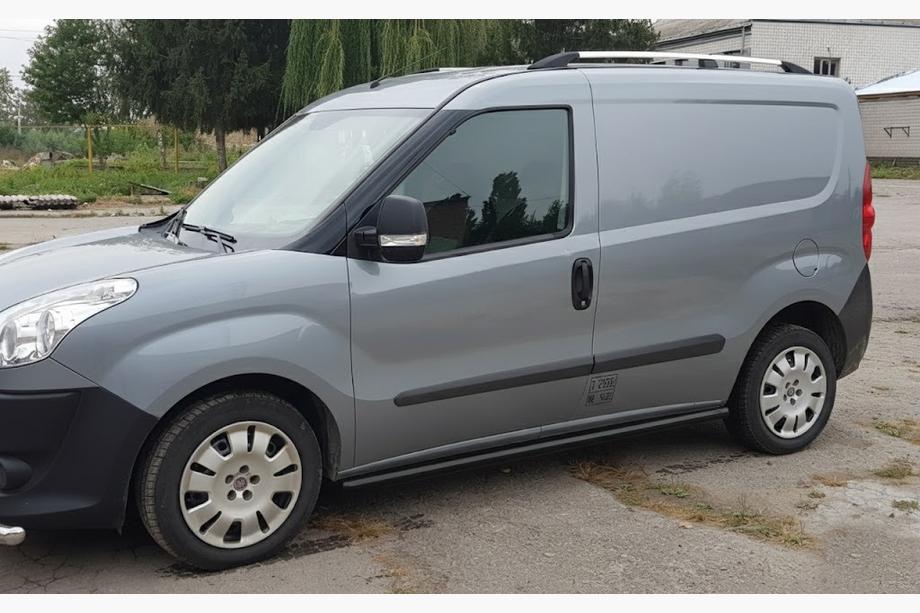 Fiat Doblo II 2010-2022 гг. Боковые трубы Black (2 шт., нержавейка) 60мм, Стандартная база Фото 3