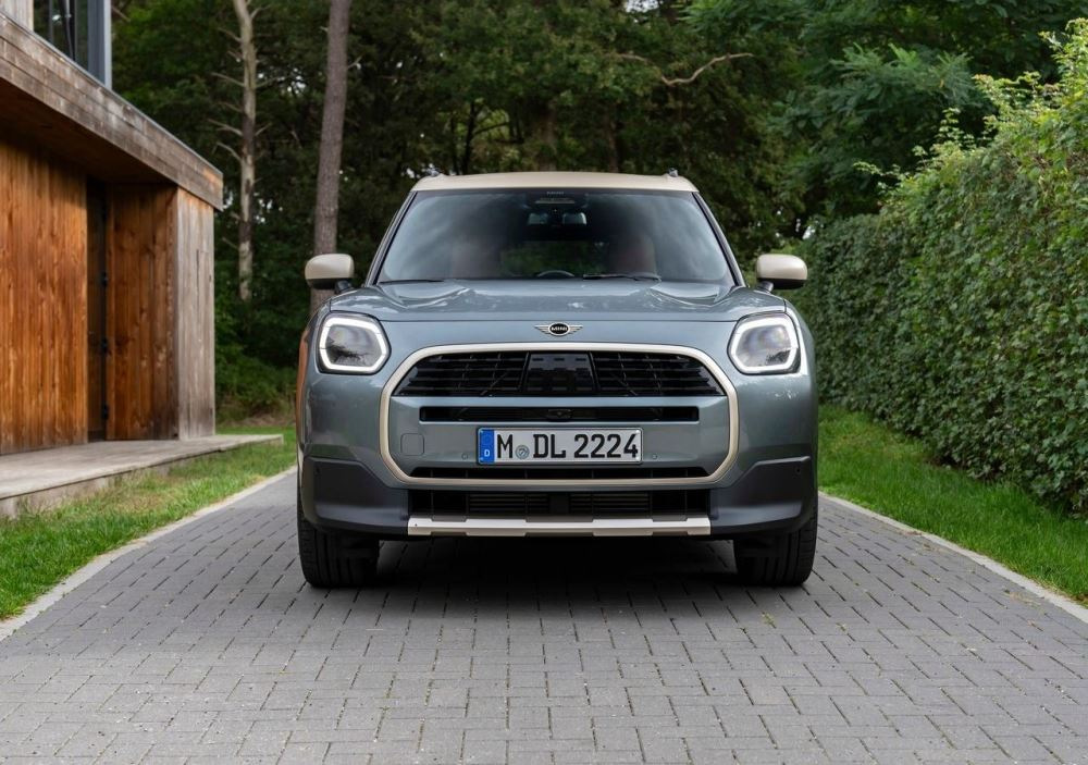 MINI Countryman (U25): компактный кроссовер нового поколения