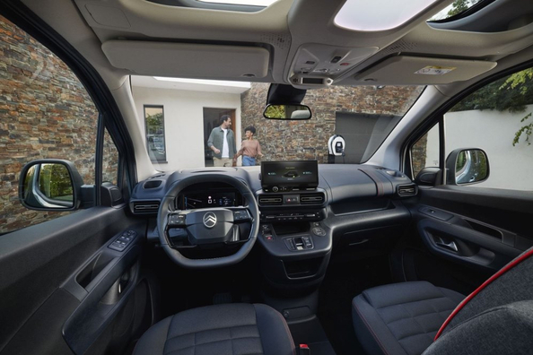 Citroën Berlingo: практичный семейный и коммерческий партнер фото 6