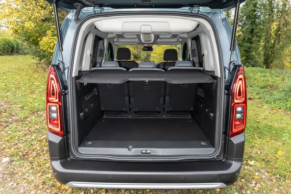 Citroën Berlingo: практичный семейный и коммерческий партнер фото 4