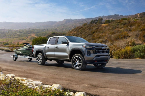 Chevrolet Colorado третьего поколения: обзор среднего пикапа
