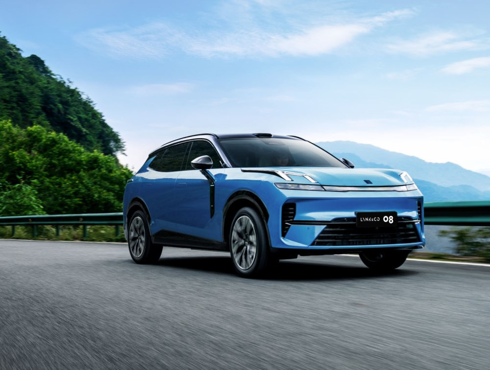 Lynk & Co 08: обзор премиального plug-in гибридного кроссовера