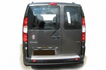 Fiat Doblo I 2005-2010 гг. Задняя дуга AK002 Черная (нерж.) фото 1