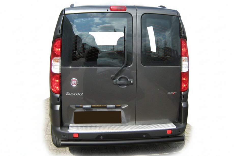 Fiat Doblo I 2005-2010 гг. Задняя дуга AK002 Черная (нерж.) Image