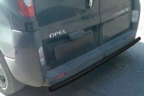 Renault Trafic 2001–2015 гг. Задняя защита AK002 Черная (нерж. сталь) фото 3