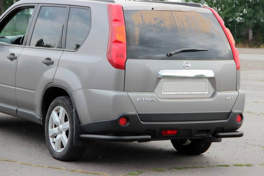 Nissan X-trail T31 2007-2014 гг. Задние углы AK003 Черные (2 шт., Нерж. сталь) Фото 2
