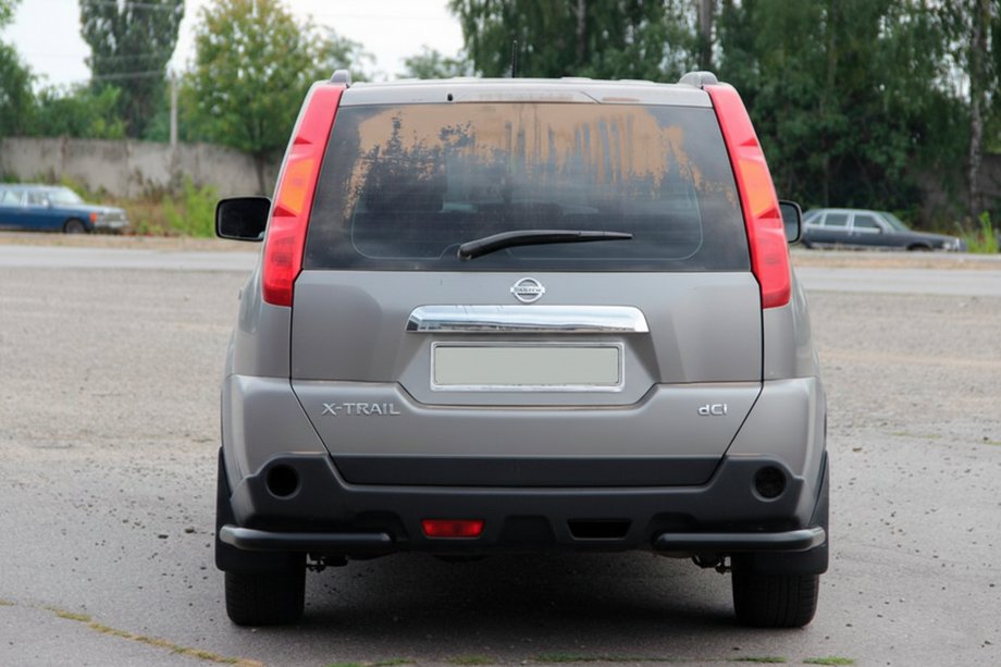 Nissan X-trail T31 2007-2014 гг. Задние углы AK003 Черные (2 шт., Нерж. сталь) Фото 3