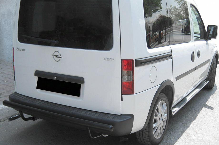 Opel Combo 2002–2012 гг. Задняя дуга AK002 Черная (нерж.) Image