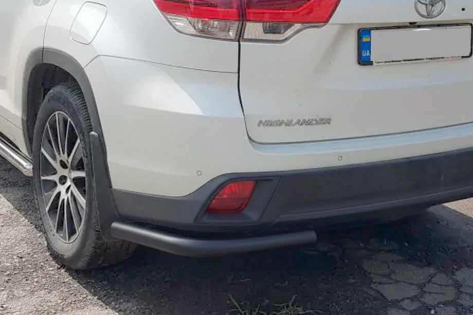 Toyota Highlander 2013-2019 гг. Задние уголки Black (2 шт., нержавейка) Image