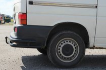 Volkswagen T4 Transporter 1990-2003 гг. Задние двойные уголки AK003-Double Black (2 шт., нерж.) фото 4