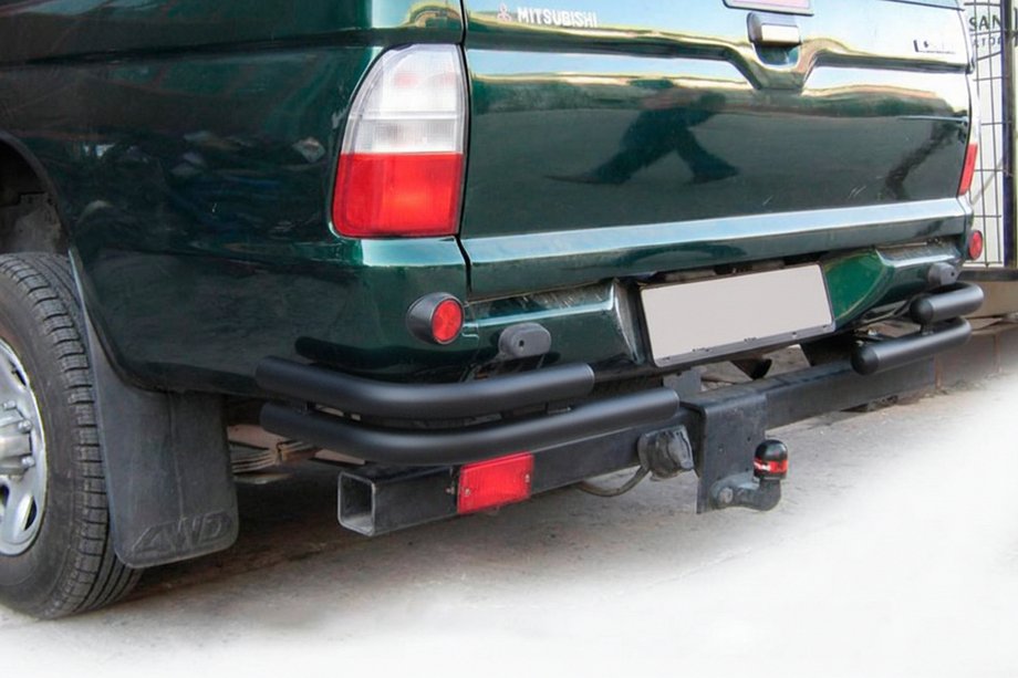 Mitsubishi L200 1996-2006 гг. Задние углы AK003-Double Black (2 шт., нерж. сталь) Image