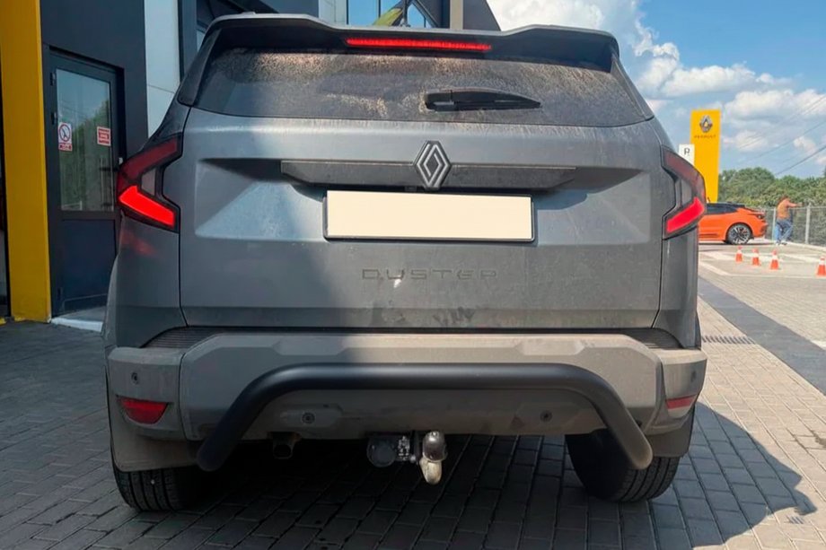 Renault Duster 2024- гг. Задняя защита AK007 Черная (нерж. сталь) Image