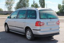 Volkswagen Sharan 1995-2010 гг. Задняя защита AK005 Черный фото 4