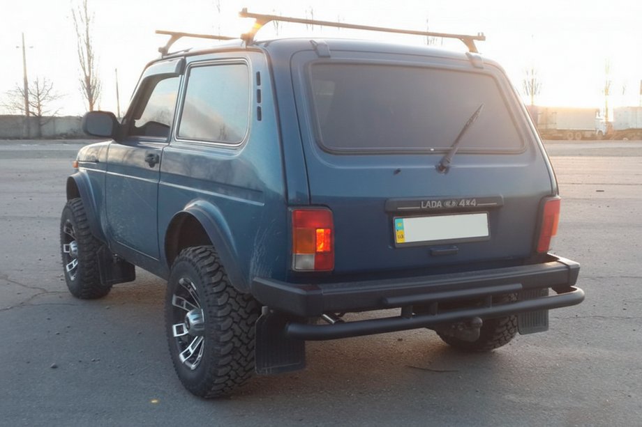 Lada Niva и Urban 1977- гг. Задняя дуга AK002 Double Black Image