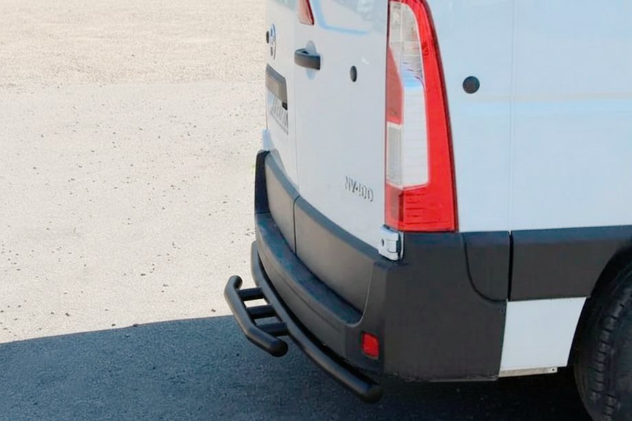 Opel Movano 2010-2021 гг. Задняя дуга AK008 Черная (нерж. сталь) Image