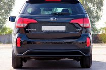 Kia Sorento II XM 2009-2014 гг. Задняя дуга AK007-2 Черная (нерж. сталь) фото 2