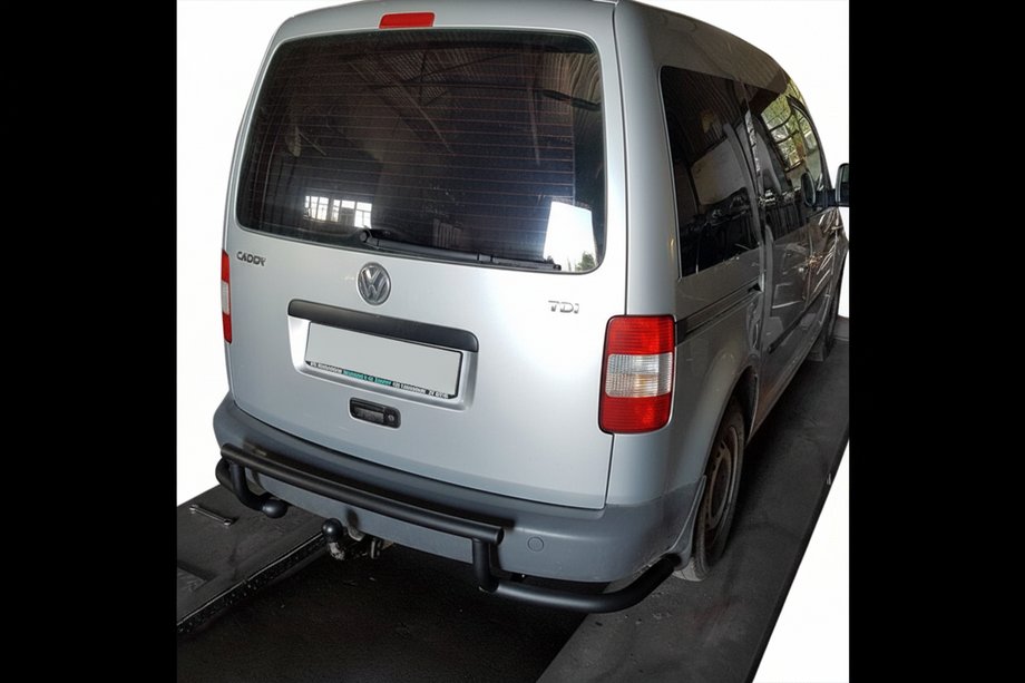 Volkswagen Caddy 2010-2015 гг. Задняя дуга AK003-3 Черная (2 шт., Нержавейка) Фото 3