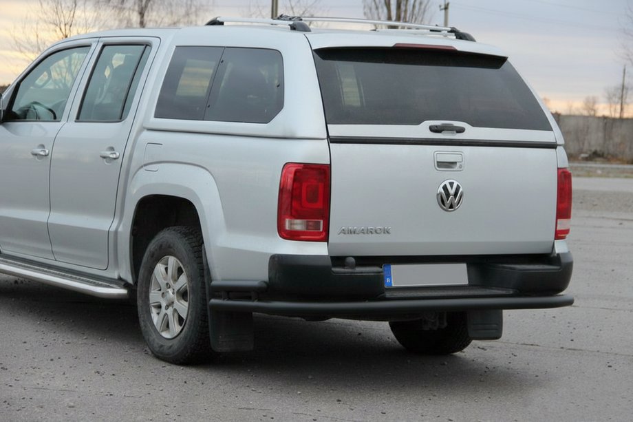Volkswagen Amarok 2010-2022 гг. Задняя защита AK005-2 Черная (2 шт., Нержавейка) Фото 3