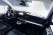 Opel Vivaro Electric: Практичный электрический фургон для бизнеса фото 5