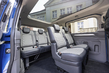 Обзор Volkswagen Caravelle T7 (2025): практичный минивэн бизнес-класса фото 7