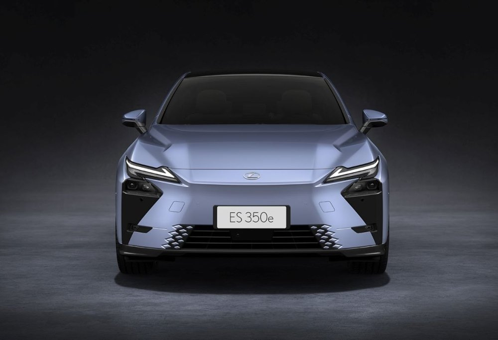 Lexus ES BEV: полностью электрический премиальный седан 2026 года