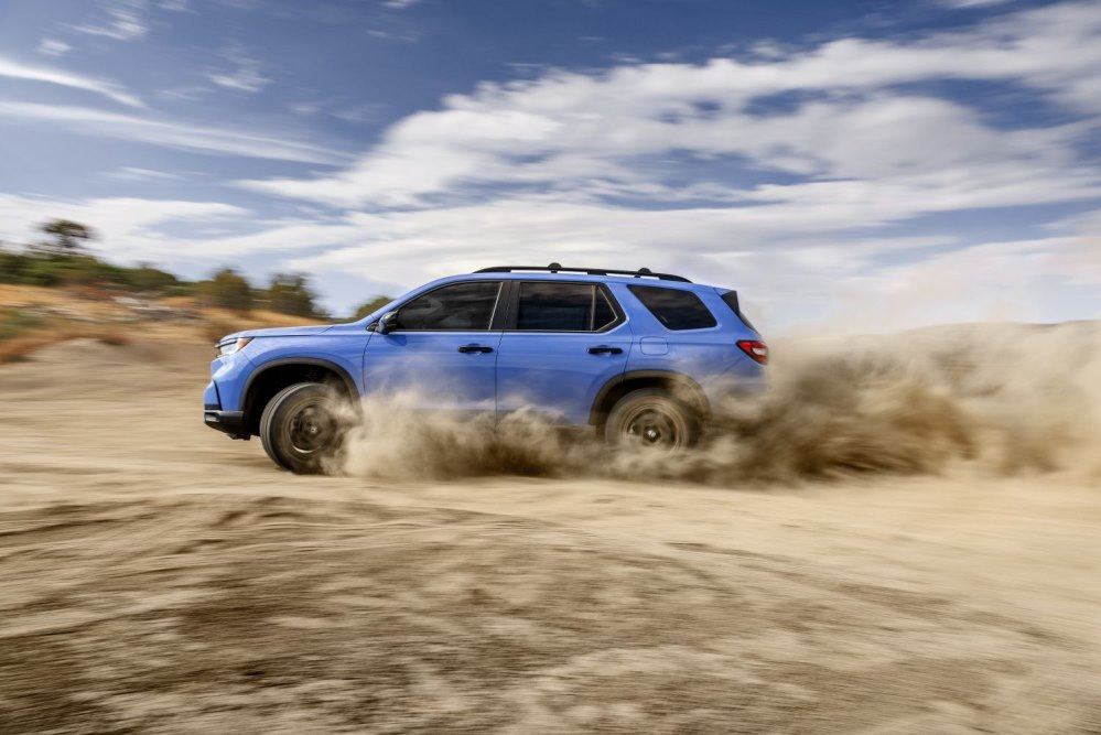 Honda Pilot TrailSport: обзор внедорожного флагмана