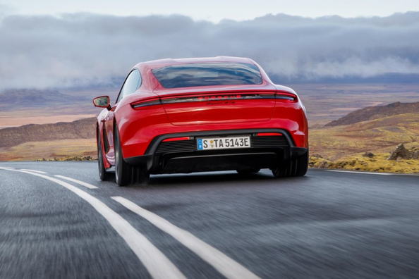 Porsche Taycan GTS (Y1A, 2024): технические характеристики, комплектация и дизайн фото 4