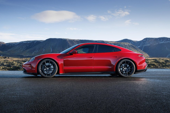 Porsche Taycan GTS (Y1A, 2024): технические характеристики, комплектация и дизайн фото 3