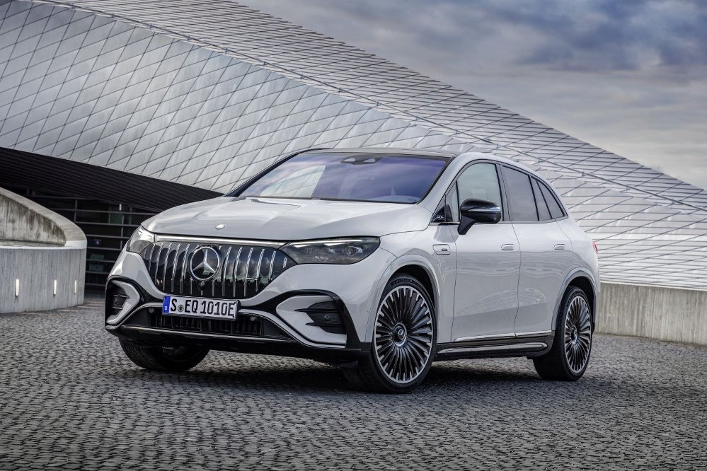 Mercedes-Benz AMG EQE 53 SUV (X294): мощный электрический SUV от AMG