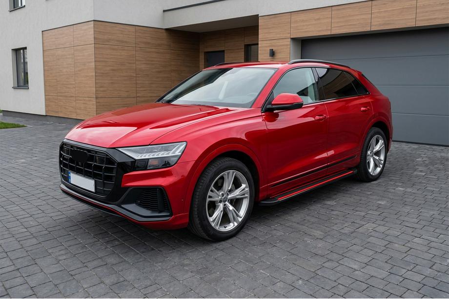 Audi Q8 2018- гг. Боковые пороги Maya Red (2 шт., алюминий) Image