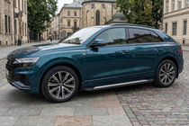 Audi Q8 2018- гг. Боковые Подножки Vision New Black (2 шт., Алюминий) фото 1