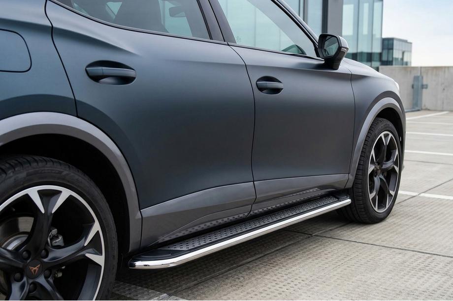 Cupra Formentor 2020- гг. Боковые Подножки Maydos V2 (2 шт., Алюминий и Нержавеющая Сталь) Фото 1