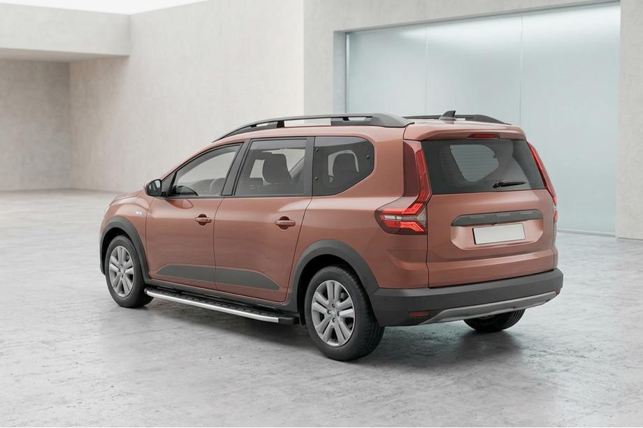 Dacia Jogger 2022- гг. Боковые пороги Fullmond (2 шт., Алюминий) Image