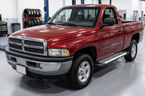 Dodge RAM (BR/BE) 1994–2002 гг. Боковые пороги Line (2 шт., алюминий) фото 1