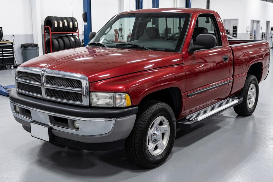 Dodge RAM (BR/BE) 1994–2002 гг. Боковые пороги Line (2 шт., алюминий) Image