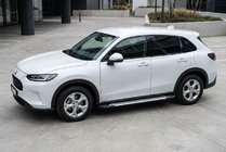 Honda ZR-V 2022- гг. Боковые пороги Allmond Grey (2 шт., алюминий) фото 1