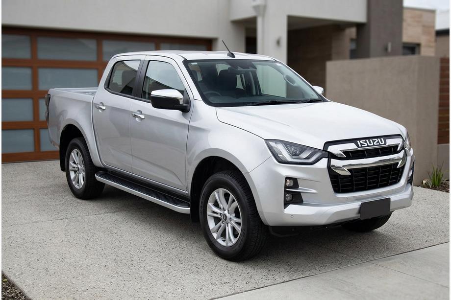 Isuzu D-Max 2019- гг. Боковые пороги Tayga Grey (2 шт., алюминий) Image