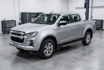 Isuzu D-Max 2019- гг. Боковые пороги Bosphorus Grey (2 шт., алюминий) фото 1