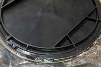 Mercedes GL/GLS class X166 2012-2019 гг. Уценка: передняя эмблема под стеклом, хромированная окантовка A0008880111 (для GLS) фото 5