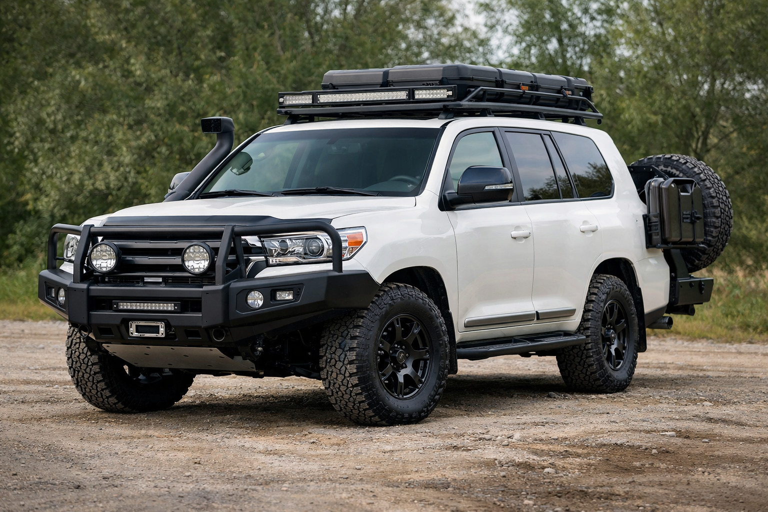 Что реально полезно доработать в Toyota Land Cruiser 200 на каждый день